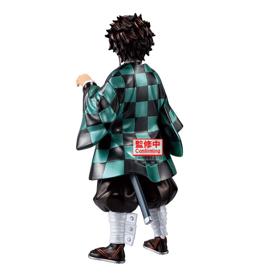 Figura Tanjiro Kamado Grandista Demon Slayer Kimetsu no Yaiba 24cm BANPRESTO