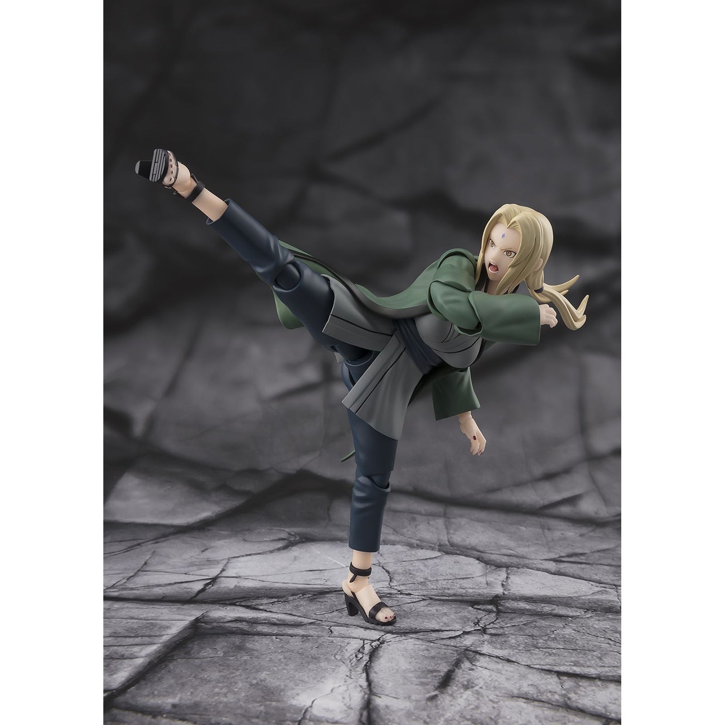 SH Figuarts Tsunade Naruto Shippuden The Legendary Medical Ninja TAMASHII NATIONS