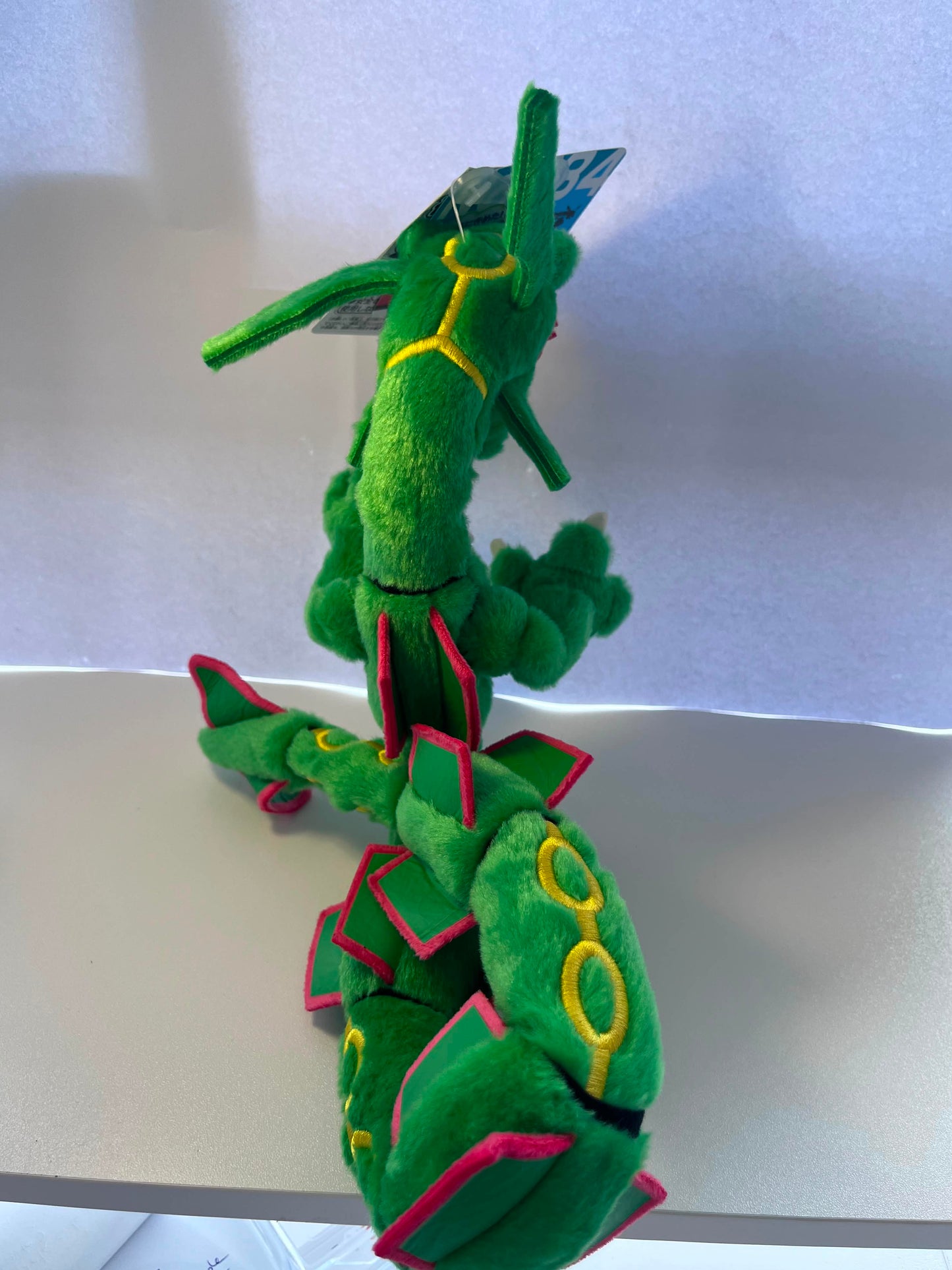 Peluche Rayquaza Pokémon Center oficial 20cm