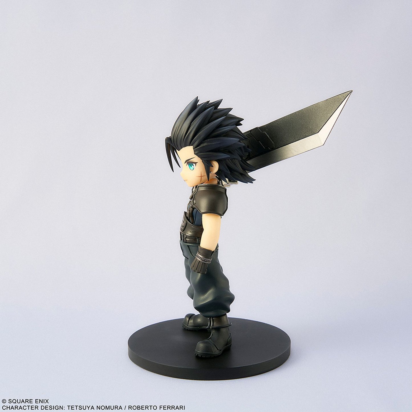 ZACK FAIR FIGURA 11 CM FINAL FANTASY VII REBIRTH ADORABLE ARTS RE-RUN
