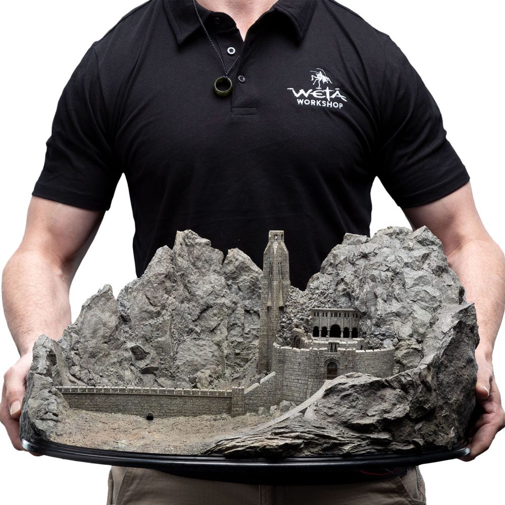 El Señor de los Anillos Estatua Abismo de Helm 27 cm