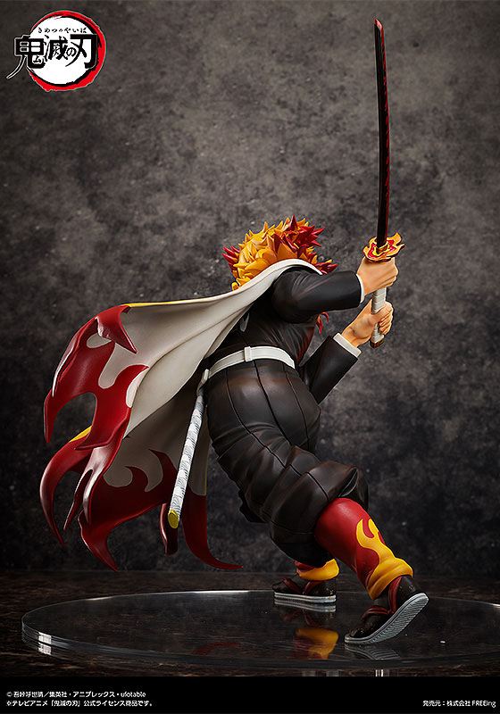 Demon Slayer: Kimetsu no Yaiba Estatua 1/4 Kyojuro Rengoku 42 cm