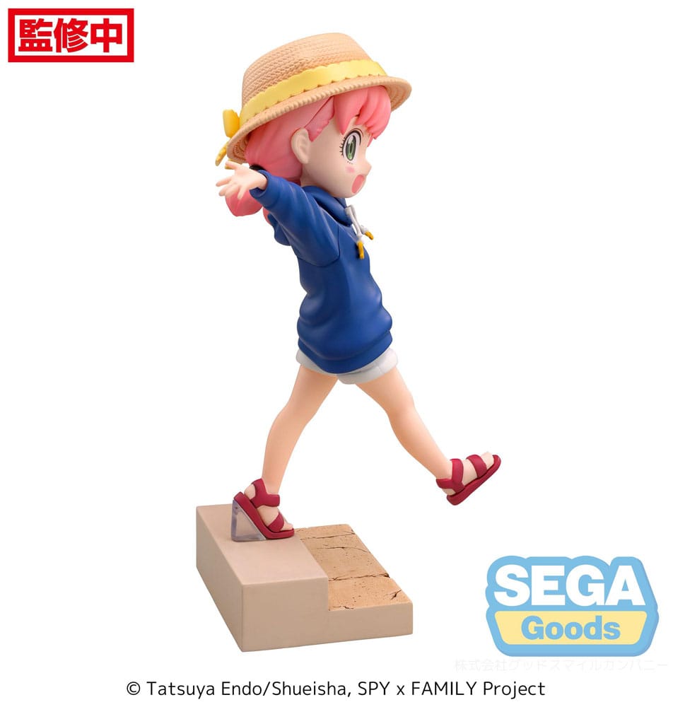 ANYA FORGER RESORT VER. FIG. 16 CM SPY X FAMILY LUMINASTA   SEGA