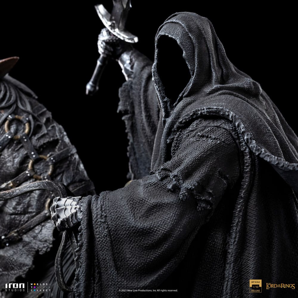 El Señor de los Anillos Estatua 1/10 Deluxe Art Scale Nazgul on Horse 42 cm   Iron Studios