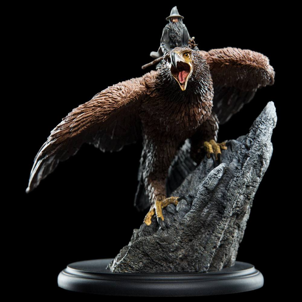 El Señor de los Anillos Estatua Gandalf on Gwaihir 15 cm   Weta Workshop