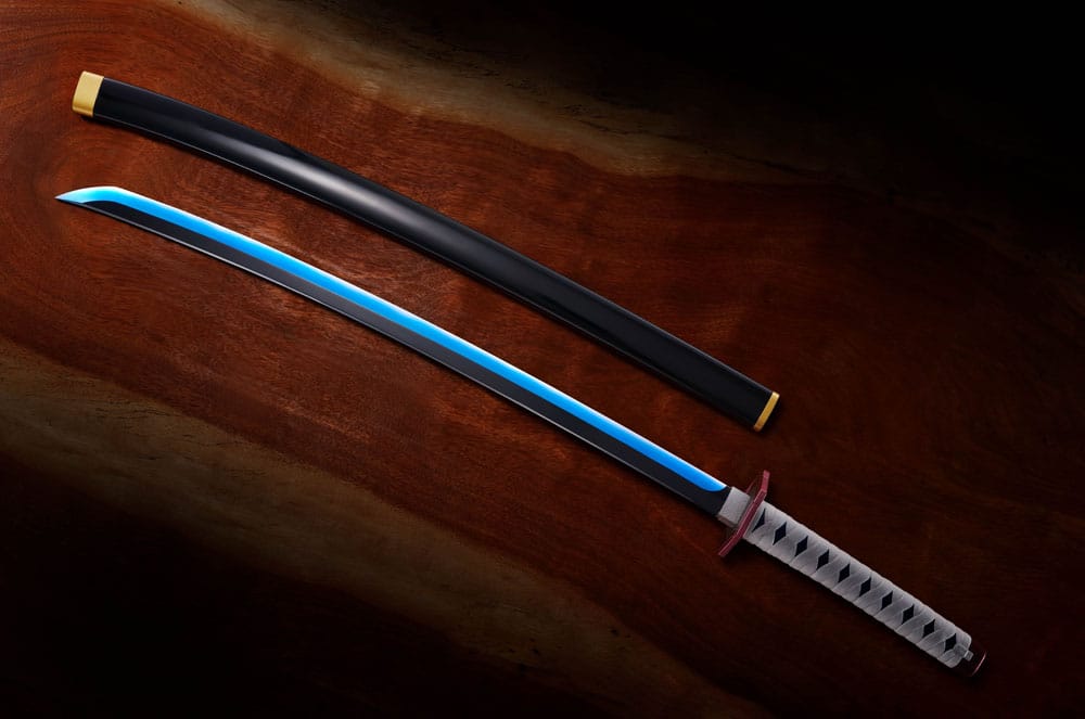 Espada de Giyu Tomioka Kimetsu no Yaiba Réplica Proplica 95 cm   TAMASHII NATIONS