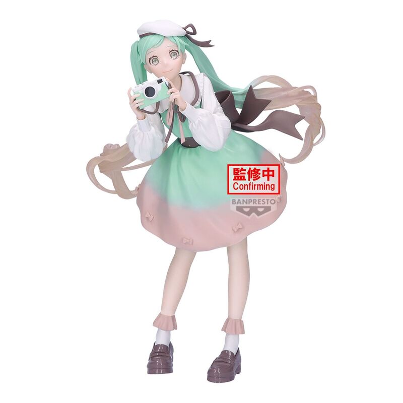 Figura Camera Holiday Memories Hatsune Miku   BANPRESTO