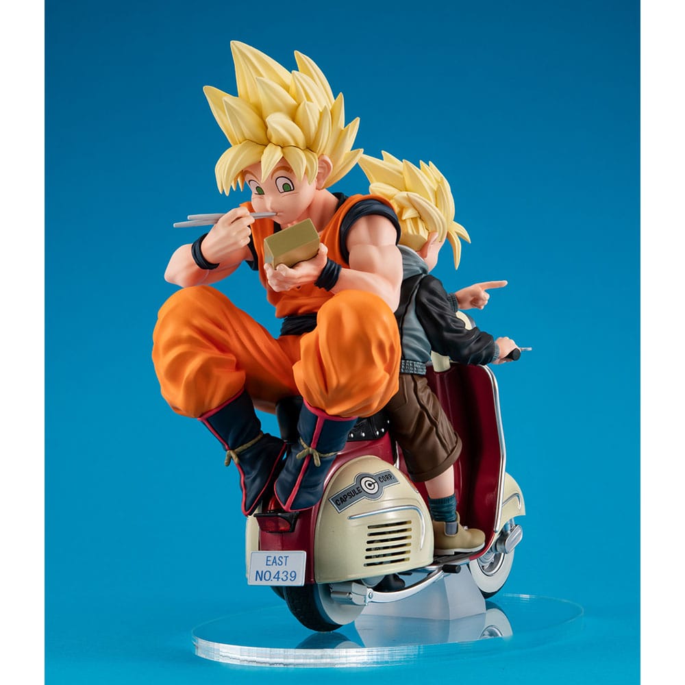 Figura Dragon Ball Super Saiyan Goku & Super Saiyan Gohan & Motorbike   Megahouse