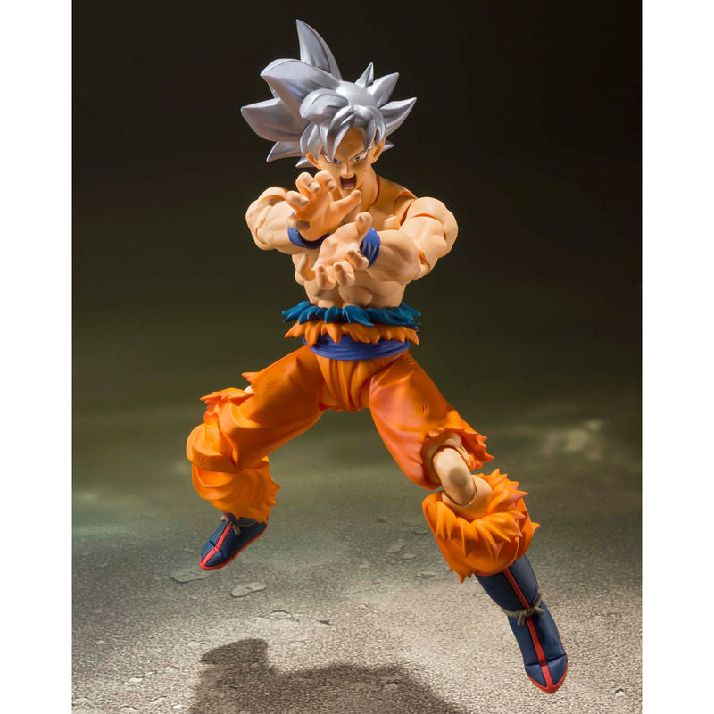 Figura S.H. Figuarts Son Goku Ultra Instinct Dragon Ball Super 14cm   TAMASHII NATIONS