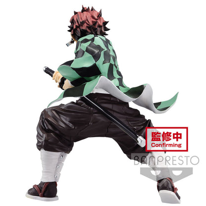 Figura Tanjiro Kamado 1 Demon Slayer Kimetsu no Yaiba Maximatic 18cm  