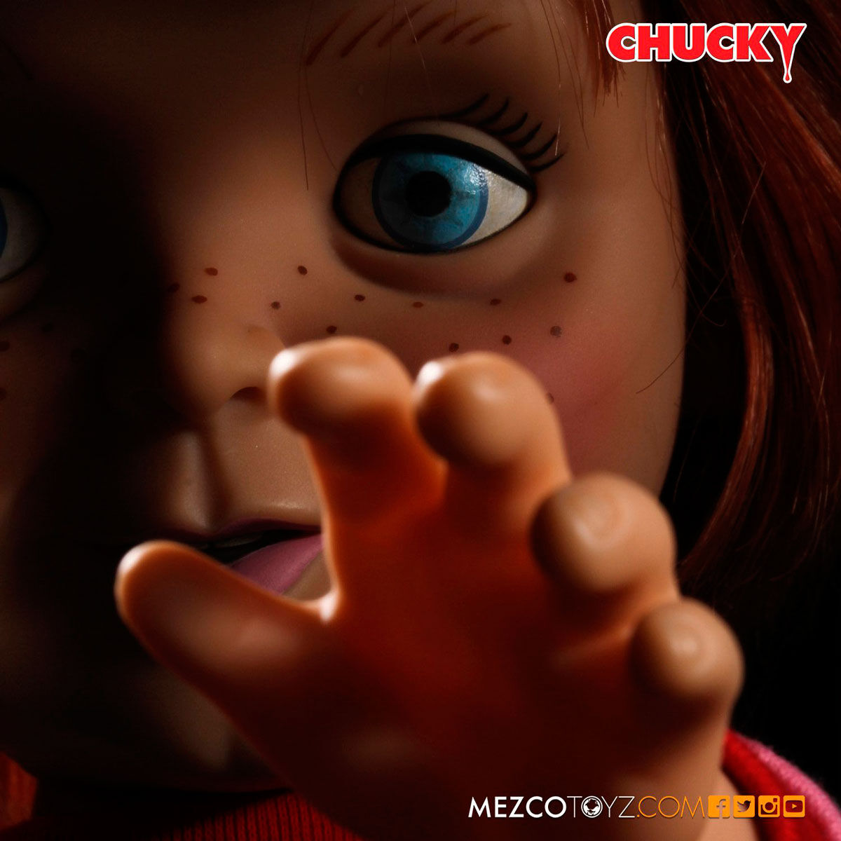 Figura articulada parlante Muñeco Diabolico Chucky 38cm   MEZCO TOYZ