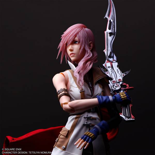 LIGHTNING FIGURA 26 CM FINAL FANTASY XIII PLAY ARTS SHIN  