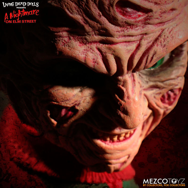 Muñeco parlante Freddy Krueger A Nightmare on ELM Street 25cm ingles   MEZCO TOYZ