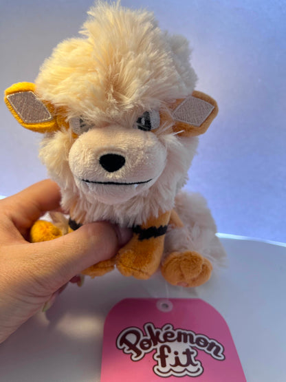Peluche Arcanine Pokémon Center oficial 16cm