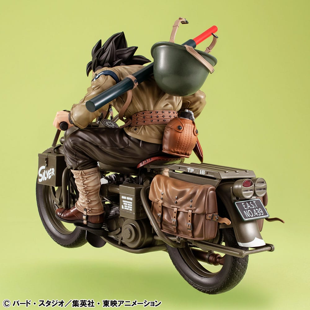 Dragonball Z 05 Desktop Real McCoy Diorama PVC Son Goku & Bike 18 cm   Megahouse