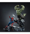 Figura Spider-Man vs Hulk (38 cm) de Iron Studios