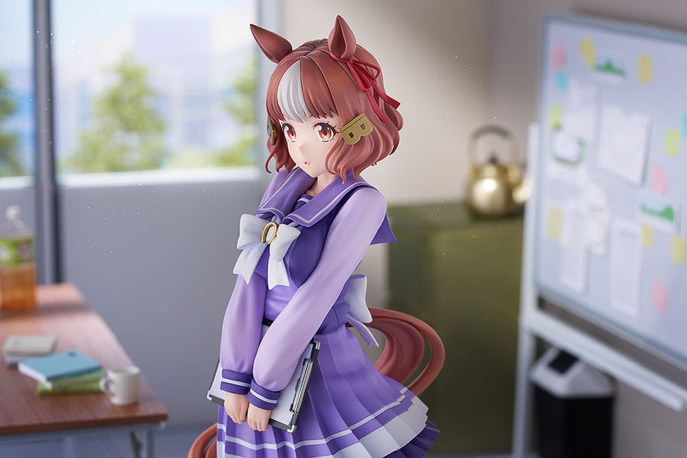 Uma Musume Pretty Derby Estatua PVC 1/7 Belno Light 25 cm