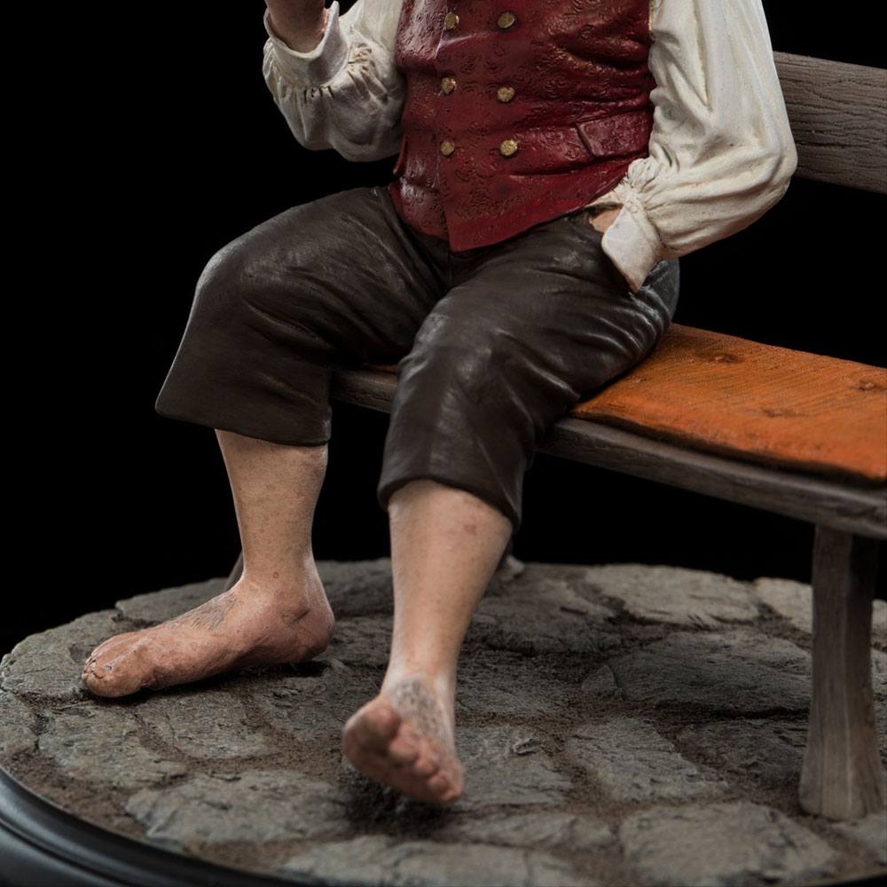 El Señor de los Anillos Estatua Bilbo Baggins 11 cm  